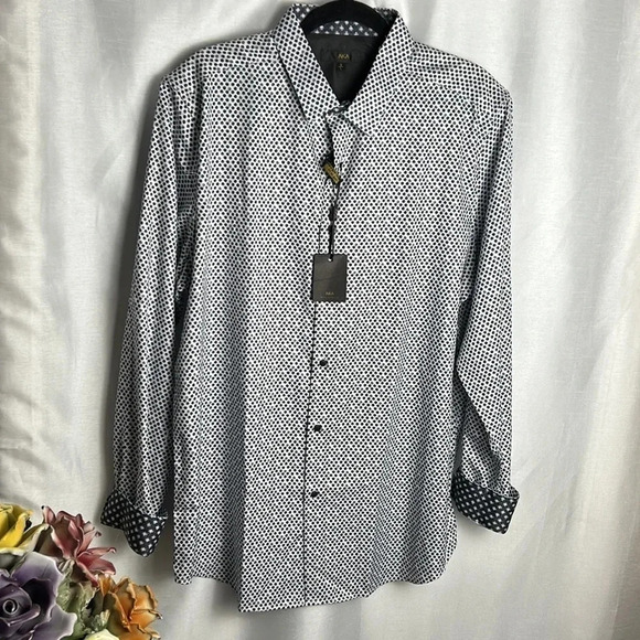 A.K.A. silk look dress shirt . Sz 1X., two tone contrasting cuff - Picture 3 of 11
